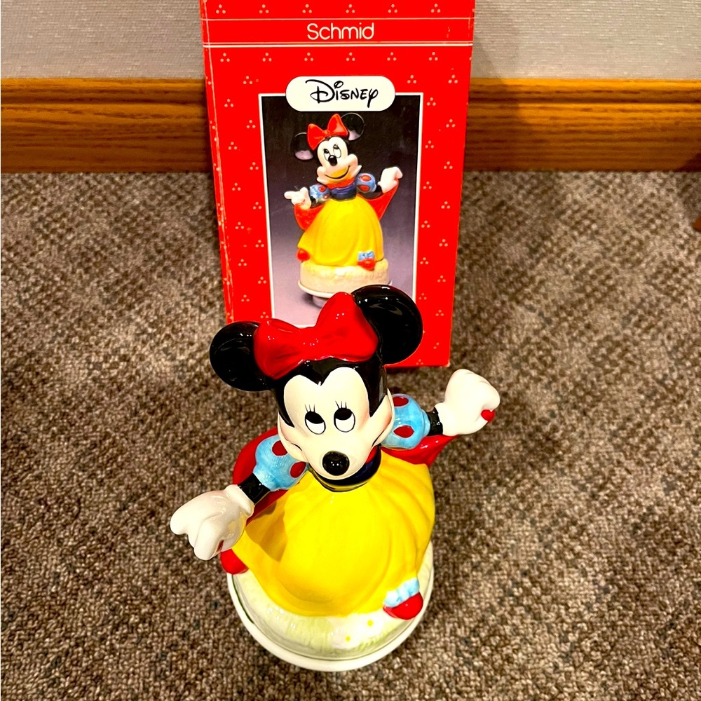 Disney/Schmid Minnie Mouse music piece